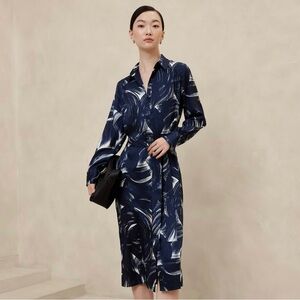 Banana Republic Factory Navy and White Midi Dress